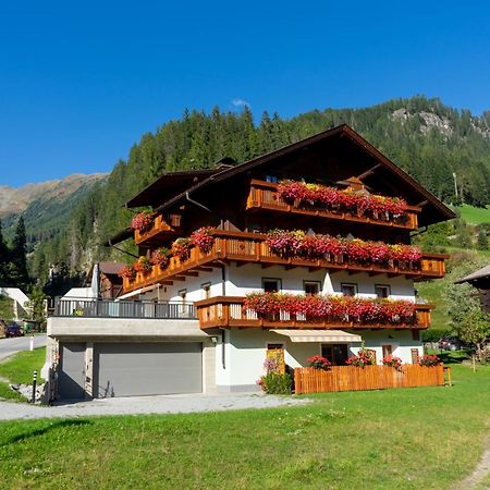 Gaestehaus Berger Sankt Jakob in Defereggen Luaran gambar