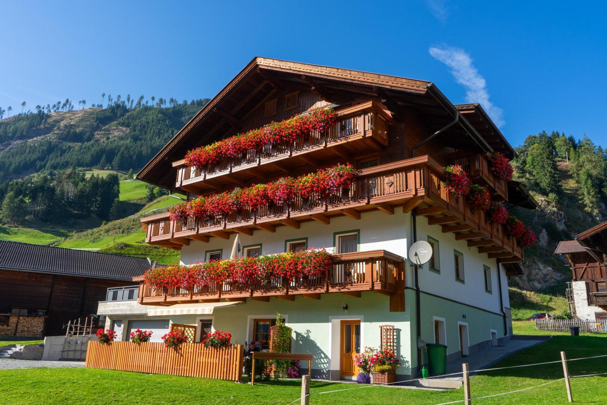 Gaestehaus Berger Sankt Jakob in Defereggen Luaran gambar